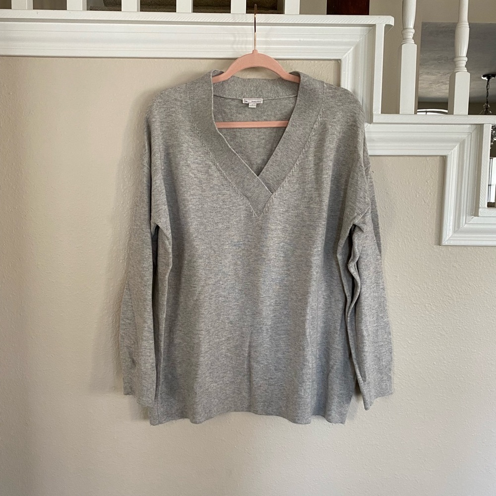 Women’s Gap V Neck Sweater